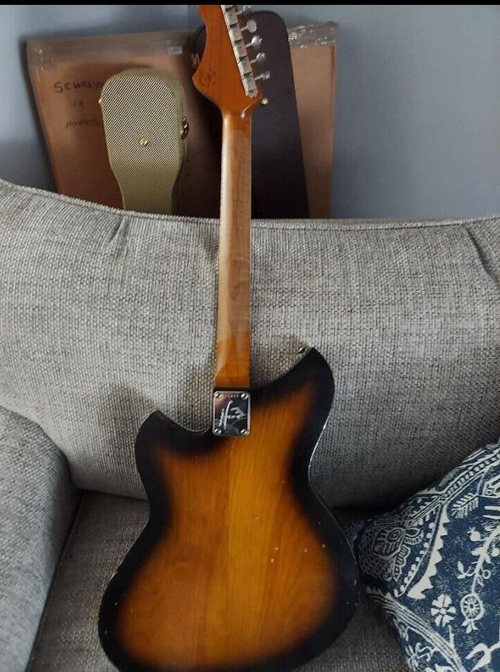 Custom electric guitar