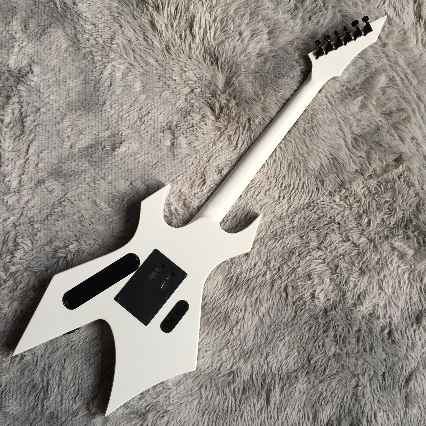 Warlock Extreme BC Style White Electric Guitar HH Pickup Body Binding